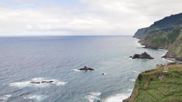 Paisagem Madeira Colinas Verdes Belas Florestas Luz Solar Quente — Vídeo de Stock