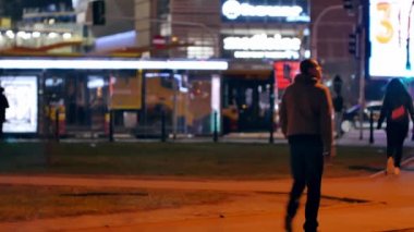 Varşova, Polonya 'Da tramvaylar. Modern, ekolojik toplu taşıma yolu.