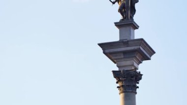 Varşova 'nın Eski Kasabası' nın Vasa Sütunları.