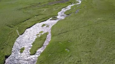 Nehir yukarıdan görüldü, İzlanda