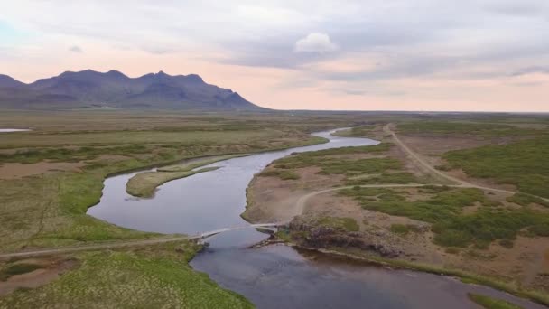 从上面看冰岛的河流 — 图库视频影像