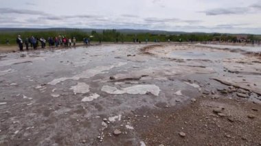 İzlanda 'daki Geysir, Altın Daire' nin ana simgesi..