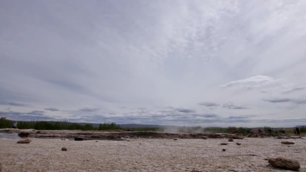 Gejzír Islandu Hlavní Orientační Bod Zlatého Kruhu — Stock video