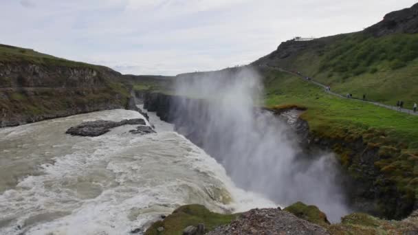 Cascada Gullfoss Islandia Hermosa Enorme Cascada Gran Fuerza Naturaleza Monumento — Vídeo de stock