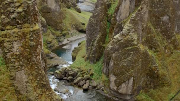 Fjarrgljfur Beautiful Canyon Iceland — Stock Video