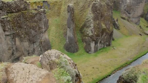 Fjarrgljfur Beautiful Canyon Iceland — Stock Video