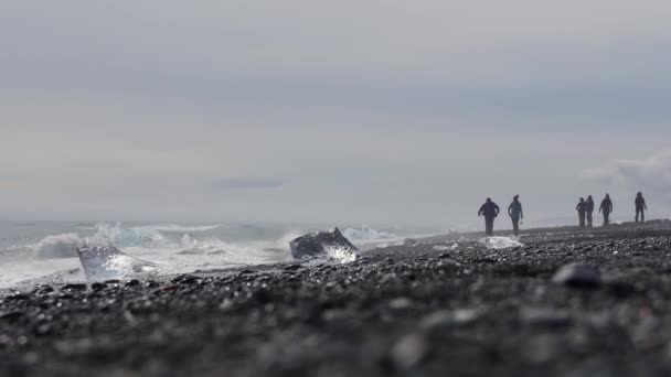 Diamond Beach Cheia Icebergs Islândia — Vídeo de Stock