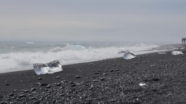 Diamond Beach Llena Icebergs Islandia — Vídeos de Stock