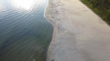 Baltık Denizi 'ndeki kumsal manzarası