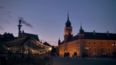 Varşova 'nın Eski Kenti UNESCO' nun Dünya Mirasları listesine girdi. Polonya başkentinde turistlerin en önemli tarihi cazibesi. 