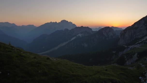 Krásný Západ Slunce Nad Alpami Pohled Sedla Mangarta Krajina Slovinska — Stock video