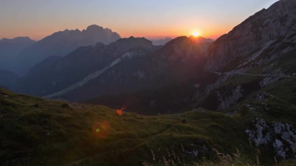 Krásný Západ Slunce Nad Alpami Pohled Sedla Mangarta Krajina Slovinska — Stock video