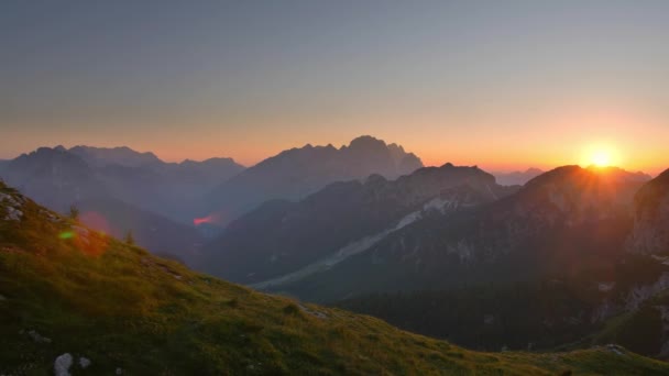 Prachtige Zonsondergang Boven Alpen Uitzicht Vanaf Mangart Zadel Landschappen Van — Stockvideo