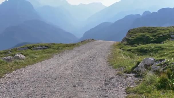 Prachtige Zonsondergang Boven Alpen — Stockvideo