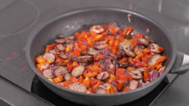 Ev yapımı akşam yemeği - Macar yemeği - Letcho.