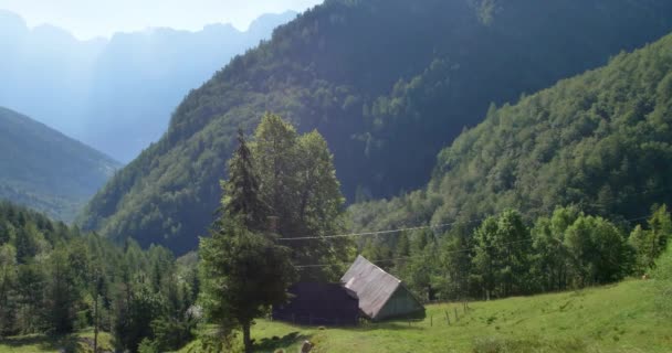 Kilátás Mangart Nyeregből Gyönyörű Alpok Táj Szlovéniában Kilátás Olasz Hegyekre — Stock videók