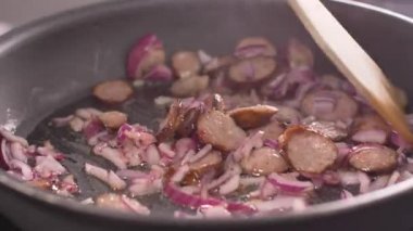 Ev yapımı akşam yemeği - Macar yemeği - Letcho.