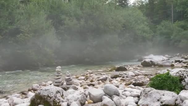 Rio Água Branca Soca Alpes Eslovenos — Vídeo de Stock