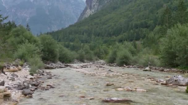 Wildwasserfluss Soca Den Slowenischen Alpen — Stockvideo