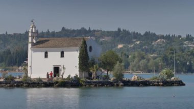 Corfu Adası 'nın simgeleri: Ypapanti Kilisesi