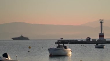 Korfu 'nun başkentinin panoraması. Yunanistan 'ın eski şehir ve eski kale manzarası