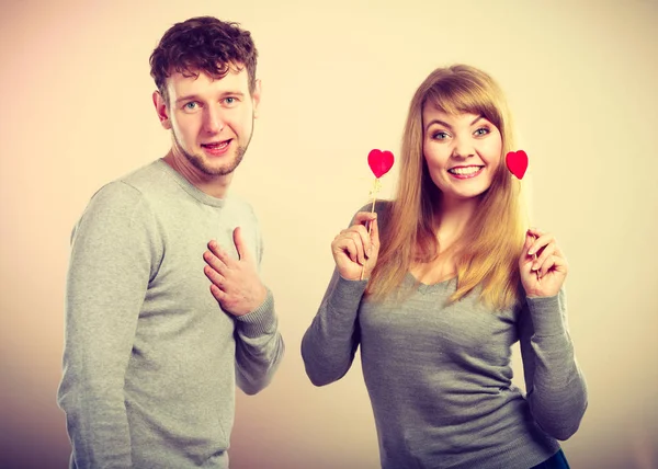 Symbolik Liebe Liebesbeziehung Familienkonzept Fröhliches Paar Das Zusammen Spielt Junge — Stockfoto