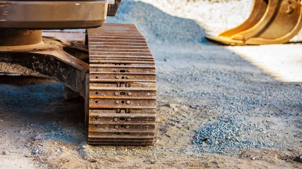 Gros Plan Détaillé Chenille Dans Une Vieille Machine Outil Industrielle — Photo