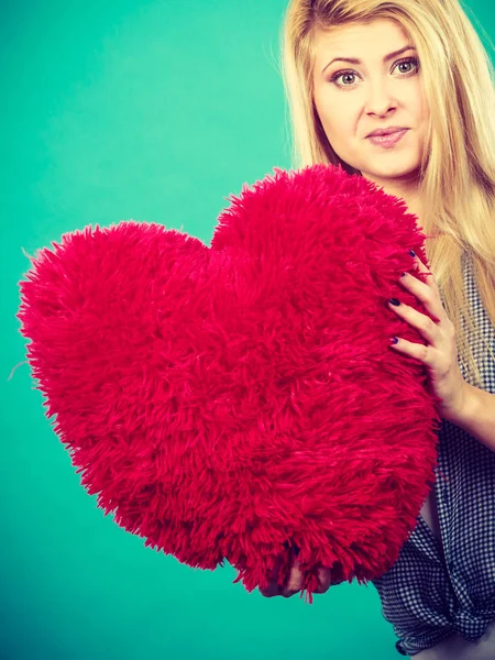 Amor Romance Concepto Idea Regalo San Valentín Mujer Feliz Sosteniendo — Foto de Stock