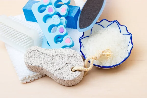 Ayak tırnakları bakım ve kozmetik. Pedikür aksesuarları araçları kapatın