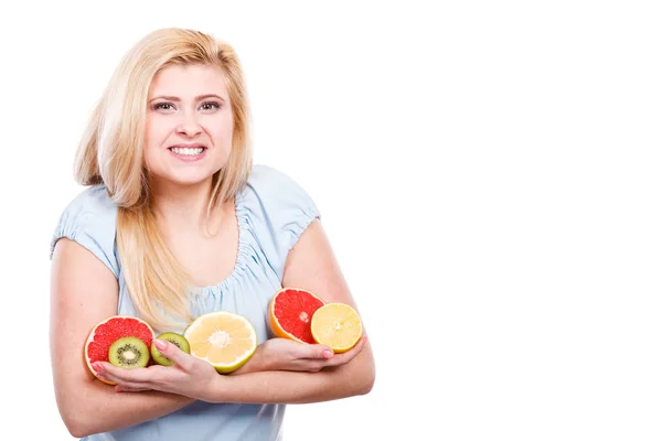 Gezonde Voeding Verfrissende Voedsel Vol Vitaminen Gelukkig Positieve Lachende Vrouw — Stockfoto