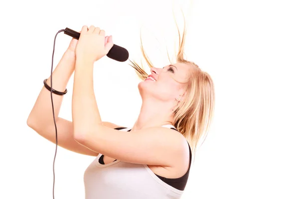 Karaoke Musica Concetto Cantante Donna Bionda Che Canta Microfono Esibizione — Foto Stock