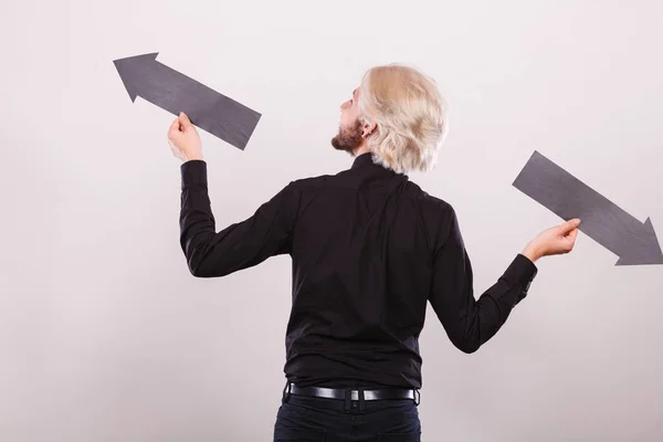 Pianificazione Direzioni Concetto Scelte Uomo Con Freccia Nera Che Punta — Foto Stock