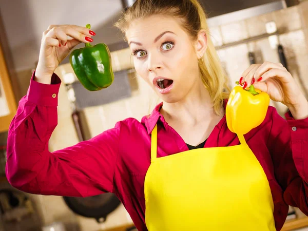 Suspicious Young Woman Holding Bell Pepper Vegetable Thinking Meal Choosing — Stock Photo, Image