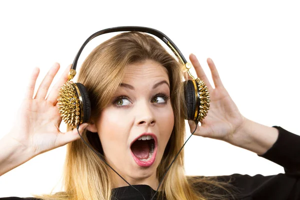 Teenager Young Grunge Woman Listening Music Headphones Spikes Female Enjoying — Stock Photo, Image