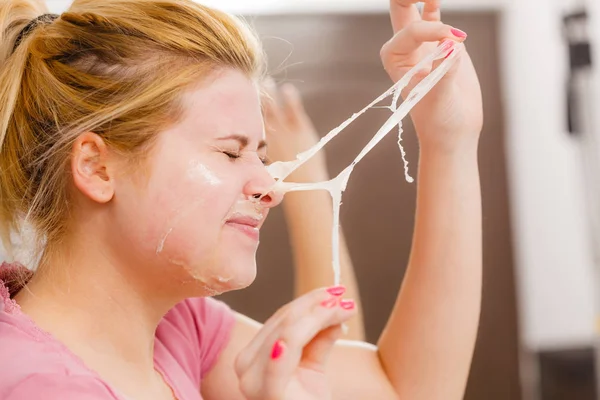 Cuidado Facial Seco Piel Cuerpo Tratamiento Tez Hogar Concepto Mujer —  Fotos de Stock