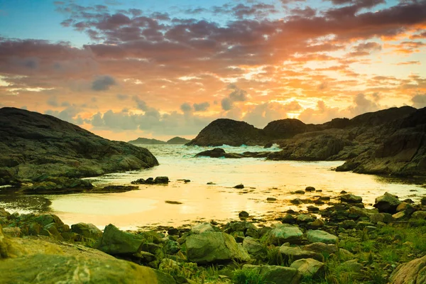Lindesnes, Güney Cape, Vest-Agder, Norveç en Güney noktası Norveç İskandinav buzlu üzerinde şaşırtıcı görünümü günbatımı
