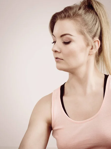 Woman Tank Top Sitting Sofa Indoor Getting Ready Exercises Having — Stock Photo, Image