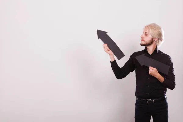 Planung Wegbeschreibung Wahlkonzept Mann Mit Zwei Schwarzen Pfeilen Die Die — Stockfoto