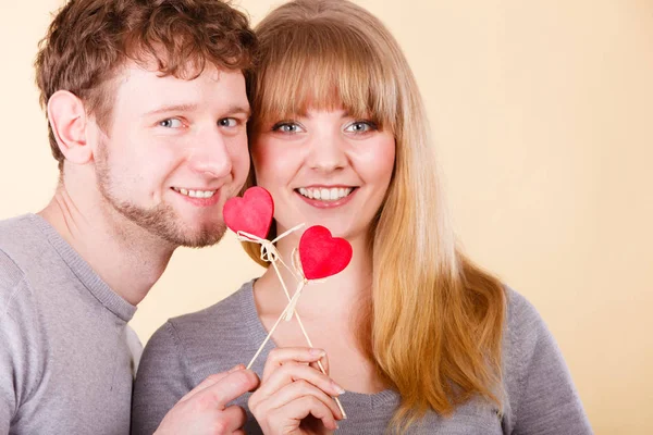 Romance Conceito Felicidade Relacionamento Casal Feliz Com Corações Homem Mulher — Fotografia de Stock