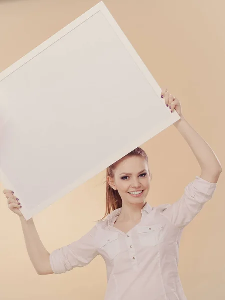 Advertisement Concept Teen Smiling Girl Blank Presentation Board Young Female — Stock Photo, Image