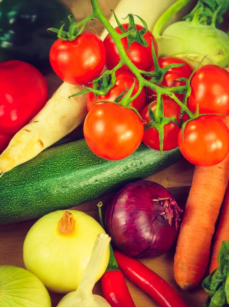 Veel Gezonde Kleurrijke Groenten Keukentafel Dieet Vegetarisch Vers Voedsel Natuurlijke — Stockfoto