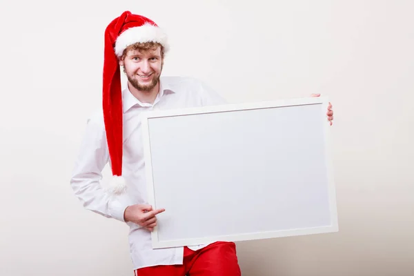 Homem Chapéu Papai Noel Segurando Banner Vazio Branco Com Espaço — Fotografia de Stock