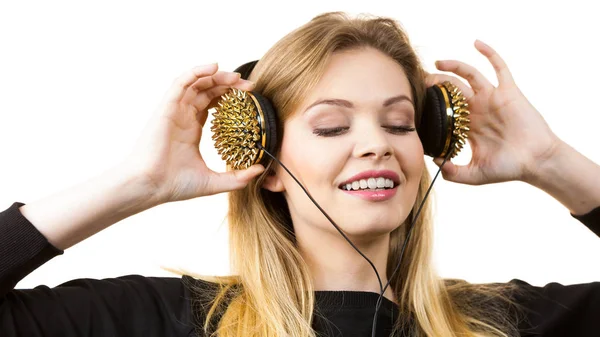 Teenager Young Grunge Woman Listening Music Headphones Spikes Female Enjoying — Stock Photo, Image