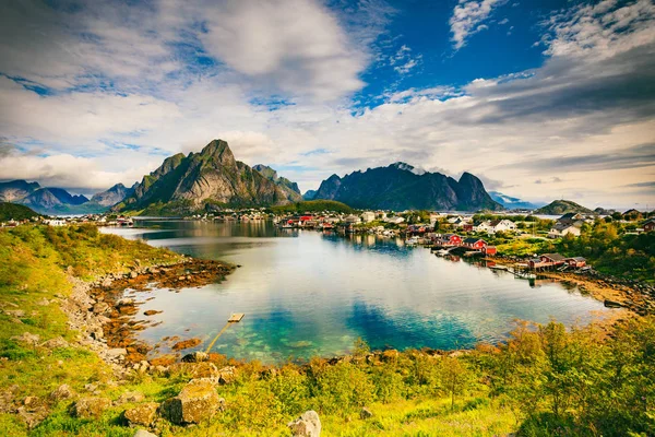 Vacker Natur Fjord Landskap Med Reine Byn Kust Natur Med — Stockfoto