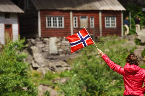 Tourist Woman Visiting Helleren Houses Jossingfjord Road Egersund Flekkefjord Female — Stock Photo, Image