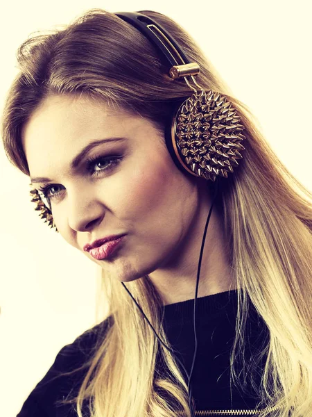 Teenager Young Grunge Woman Wearing Black Listening Music Headphones Spikes — Stock Photo, Image