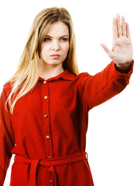 Mujer Asertiva Negando Mujer Mostrando Señal Stop Gesto Usando Palma — Foto de Stock