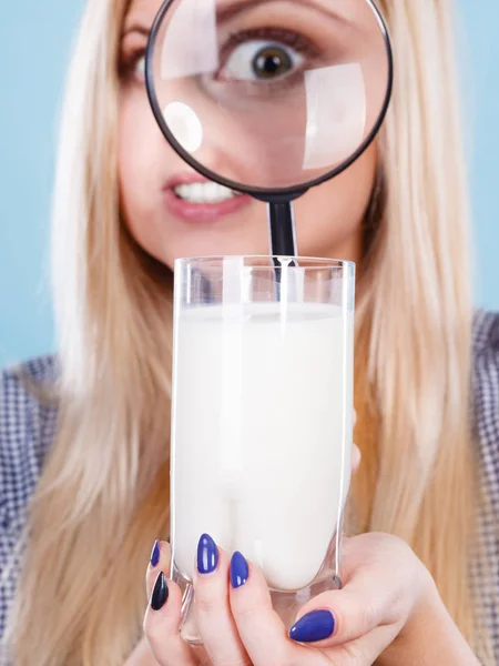 Healthy Drinks Good Nutrition Dairy Ingredients Concept Woman Looking Milk — Stock Photo, Image