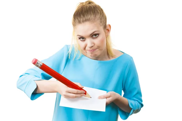 Adolescente Pensando Mujer Escribiendo Algunas Notas Pedazo Papel Usando Gran —  Fotos de Stock