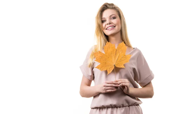 Modieus Herfst Lang Haar Blond Meisje Met Herfst Droog Bruin — Stockfoto